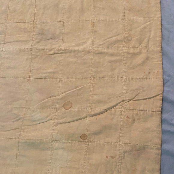 Vintage Quilt (Cutter) Several Rips & Stains 71”x80” for Projects - Picture 15 of 16